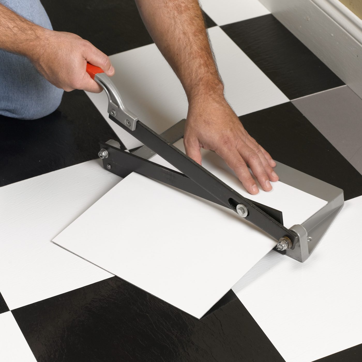 QUIK-CUT VINYL TILE CUTTER